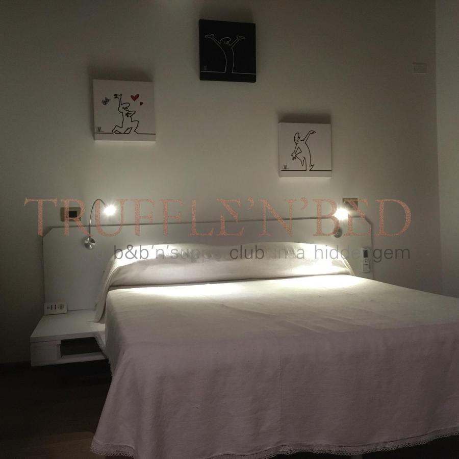 Truffle'N'Bed Bed and Breakfast San Giovanni dʼAsso Buitenkant foto